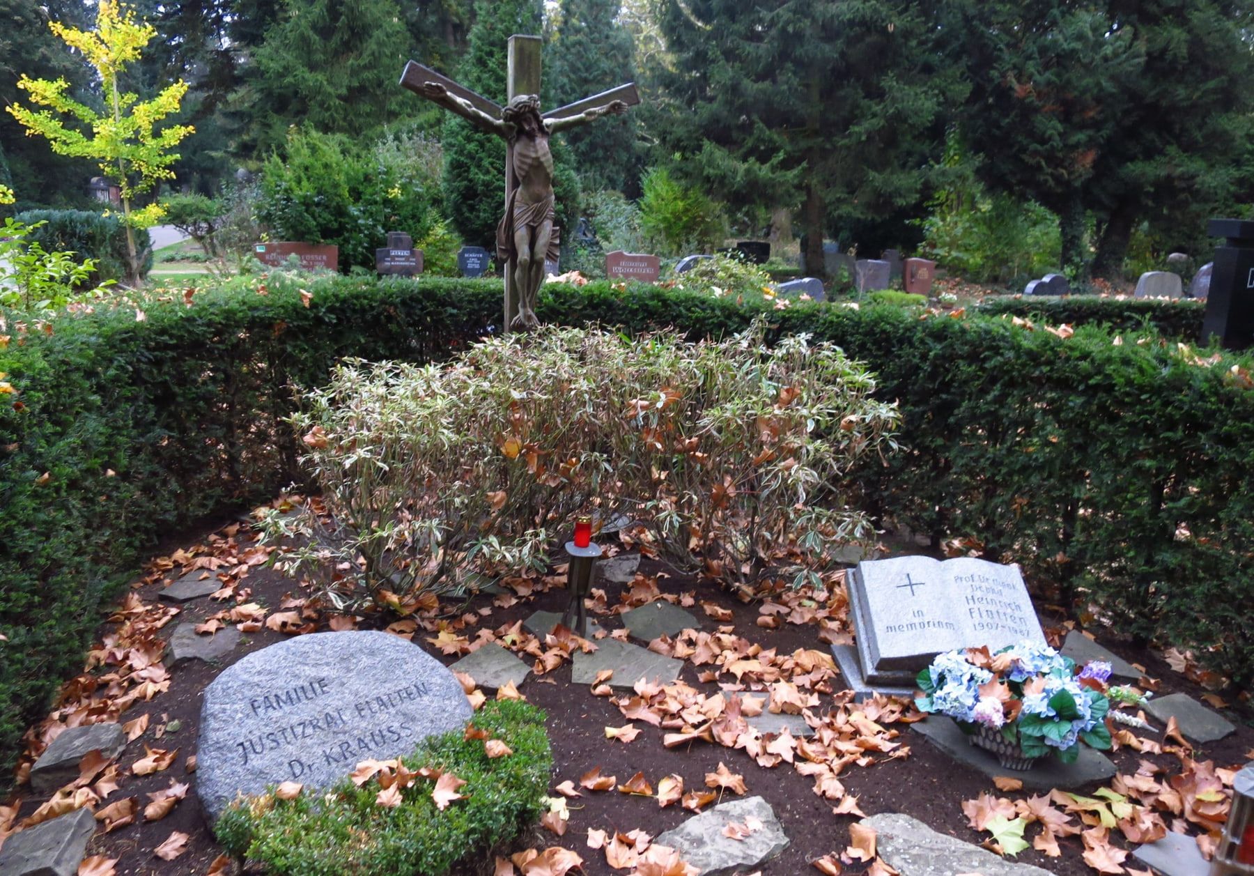 Grabstätte von Heinrich Flatten auf Westfriedhof Köln