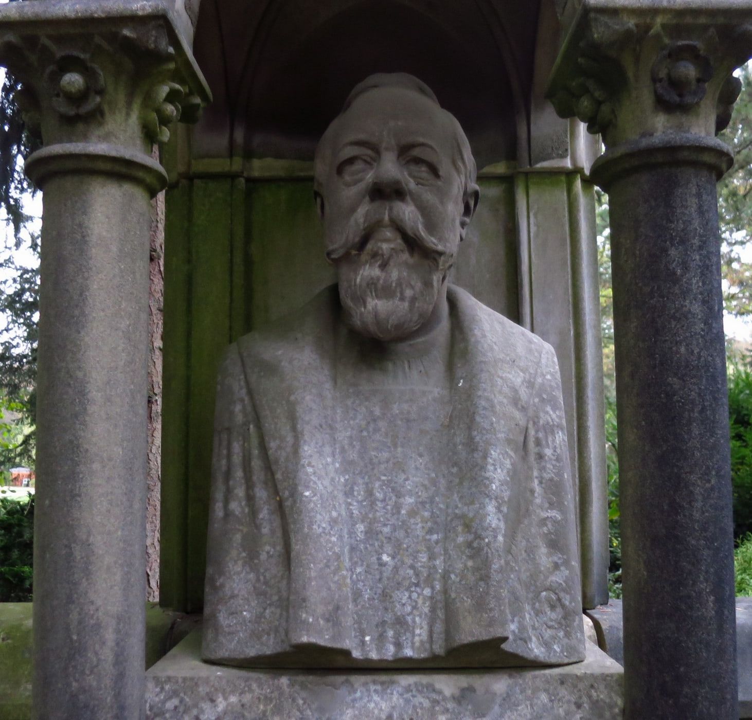 Grabstätte von Johannes Fastenrath auf Westfriedhof Köln